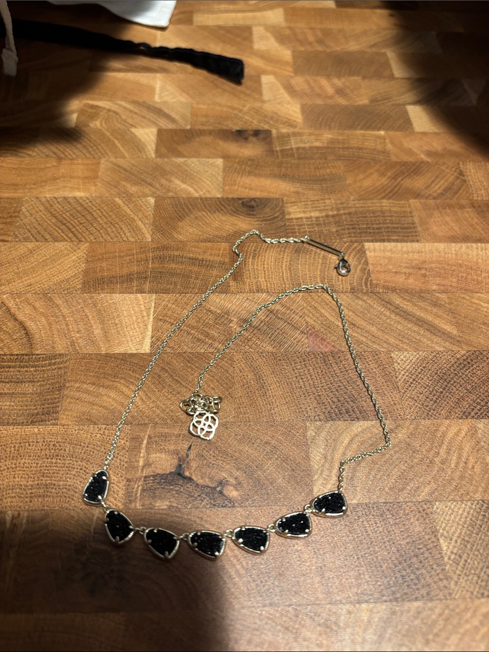 Kendra Scott Suzanne black druzy/ gold necklace